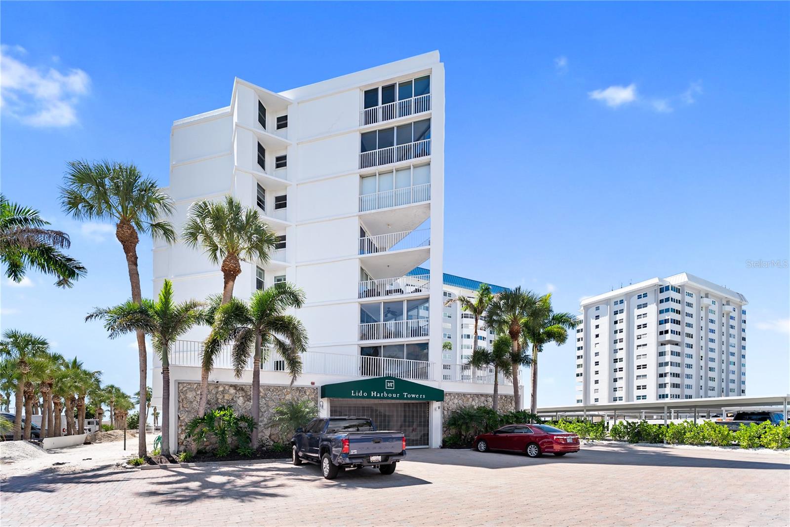 LIDO HARBOUR TOWERS - Residential