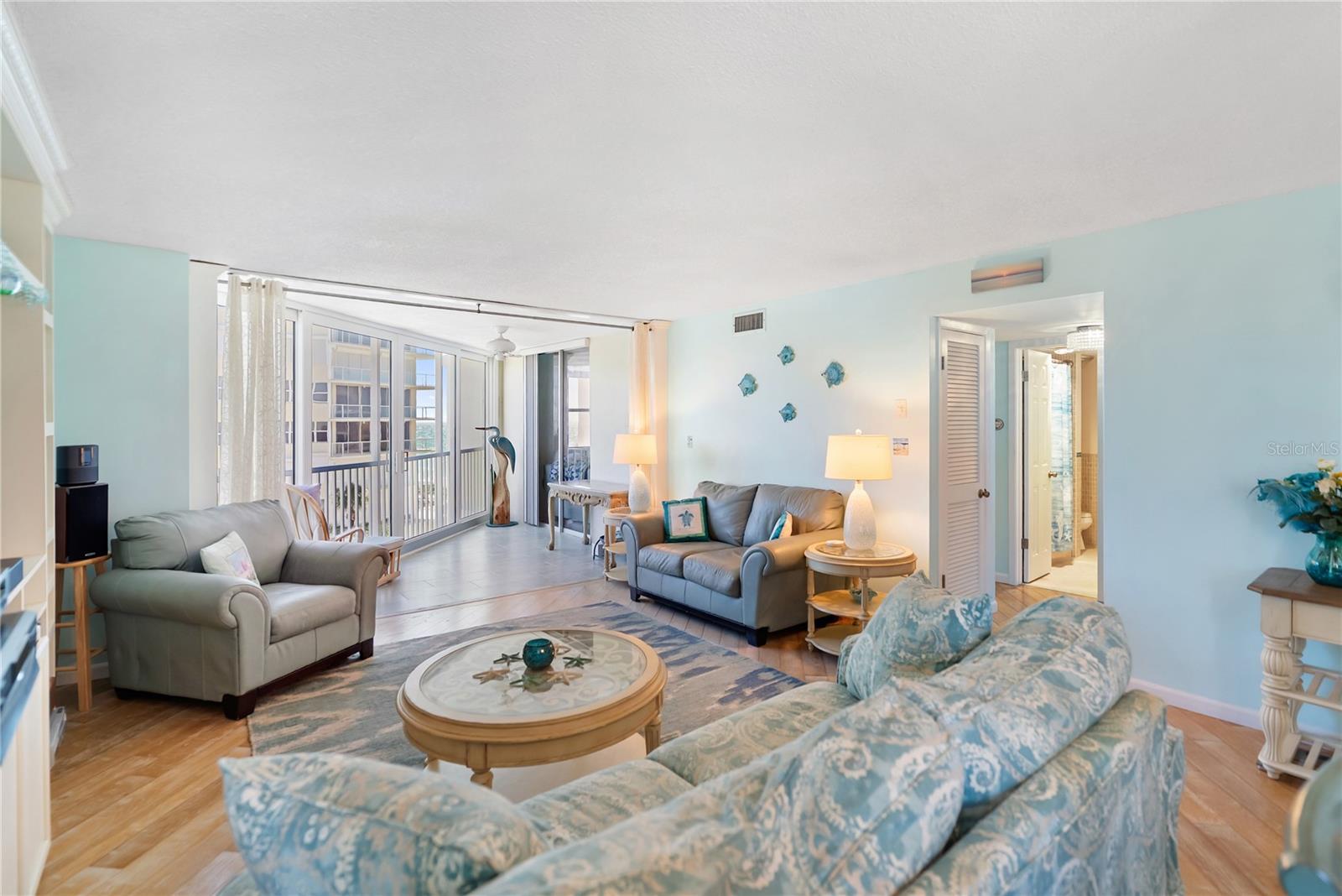LIDO HARBOUR TOWERS - Residential