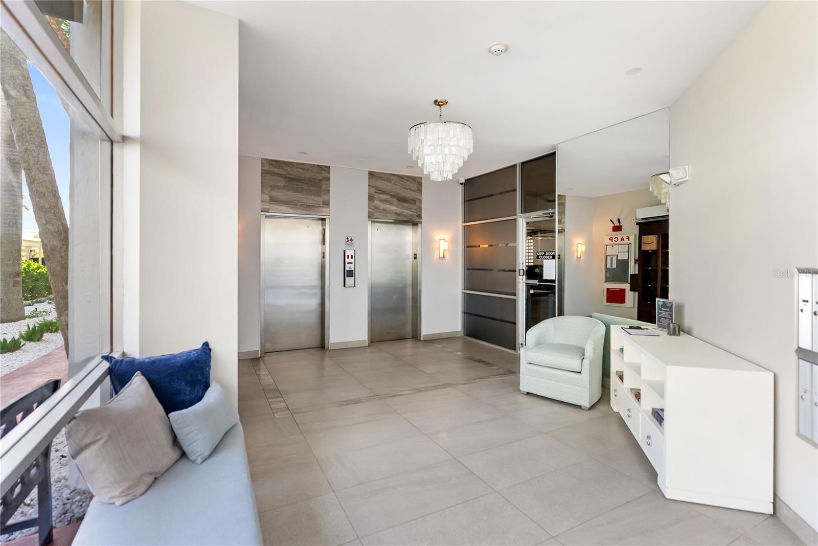 LIDO HARBOUR TOWERS - Residential