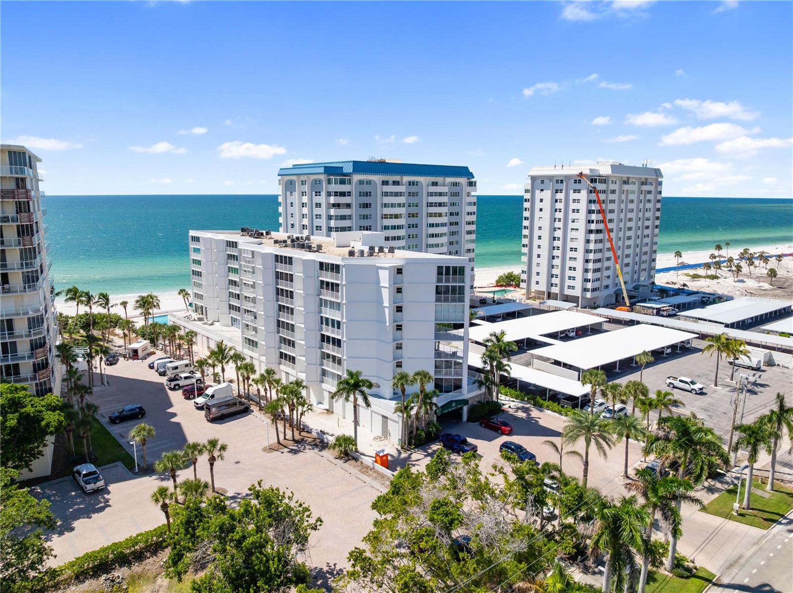 LIDO HARBOUR TOWERS - Residential