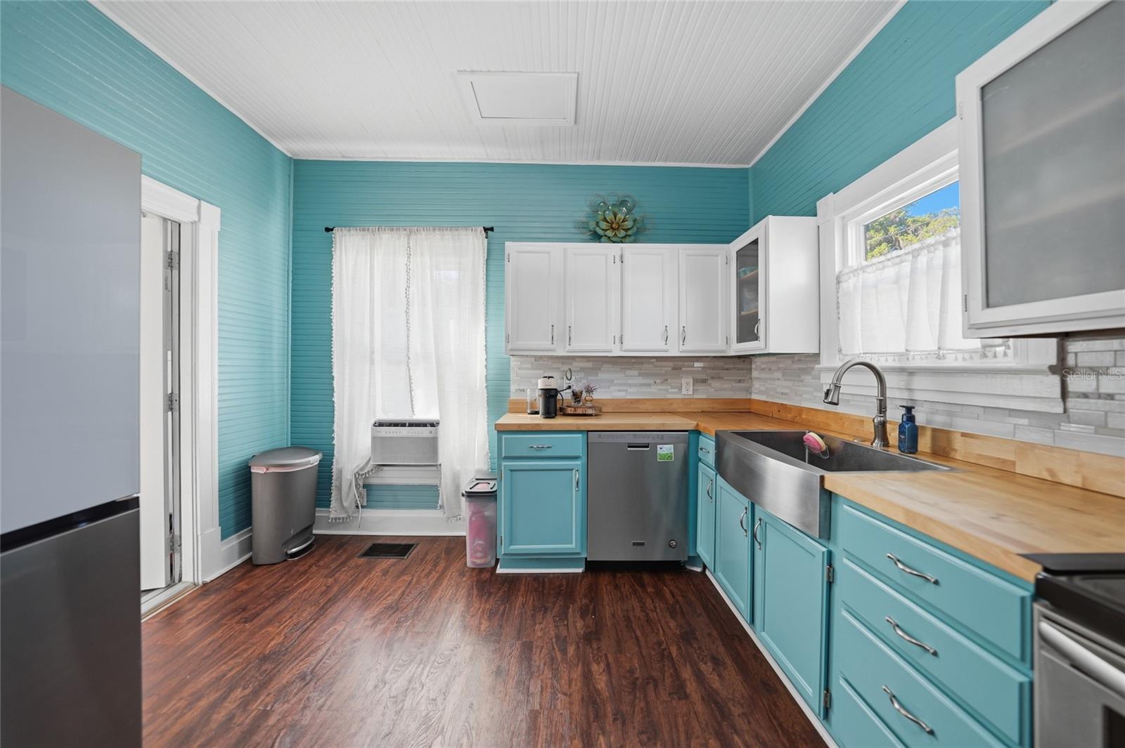 TOWN/ZOLFO SPGS - Residential