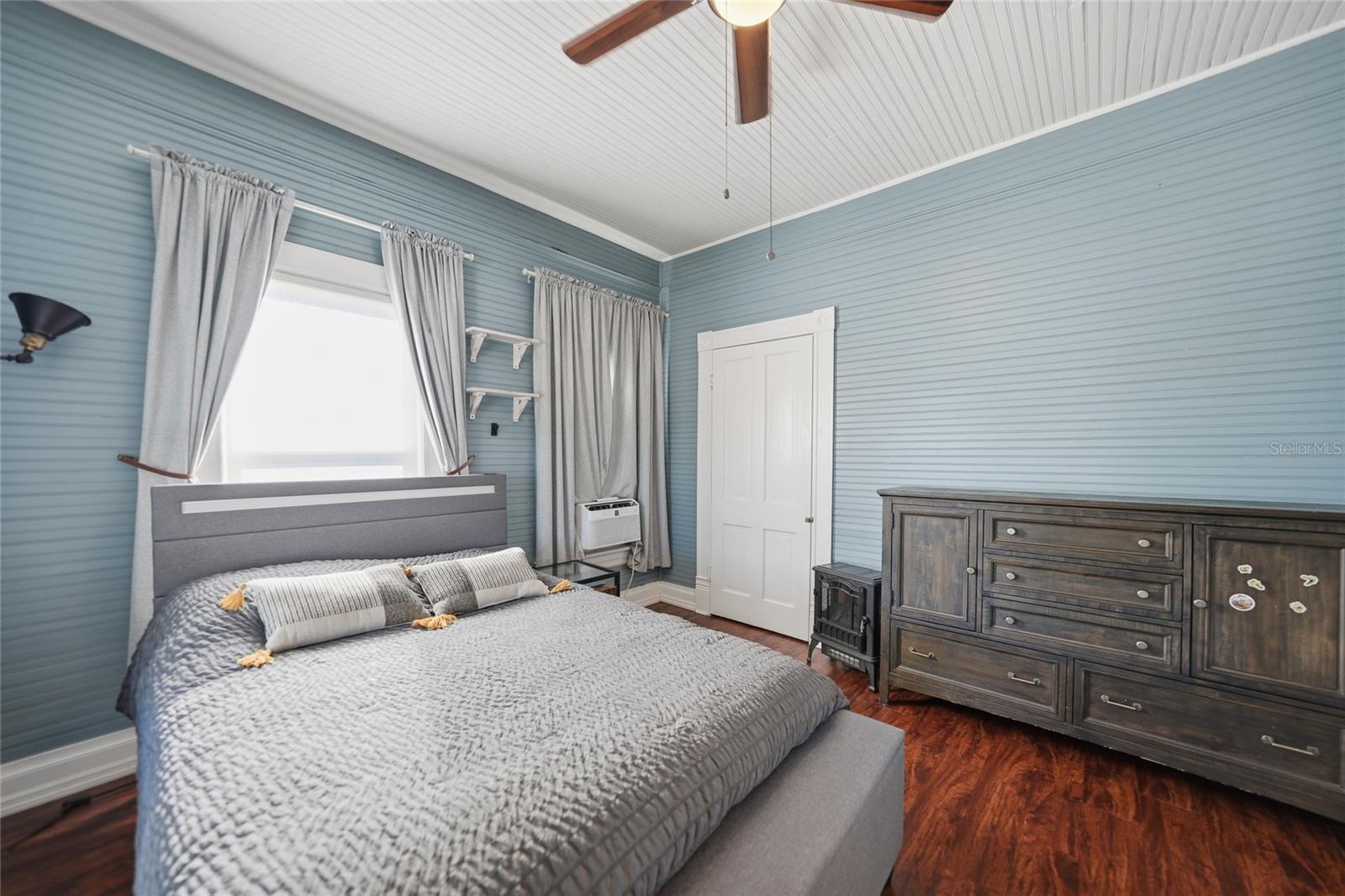 TOWN/ZOLFO SPGS - Residential