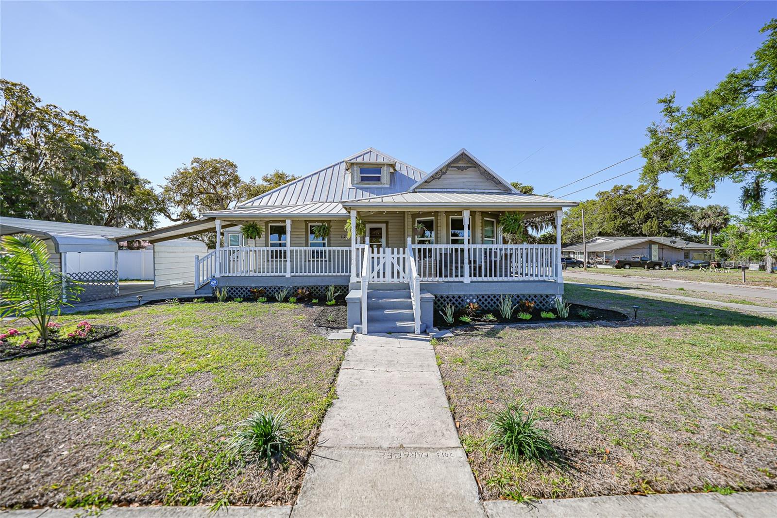 TOWN/ZOLFO SPGS - Residential