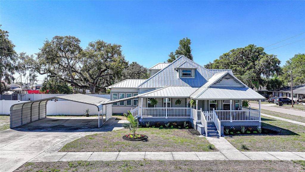 Photo of 127 5th Street W, Zolfo Springs, FL 33890 (MLS # C7523638)