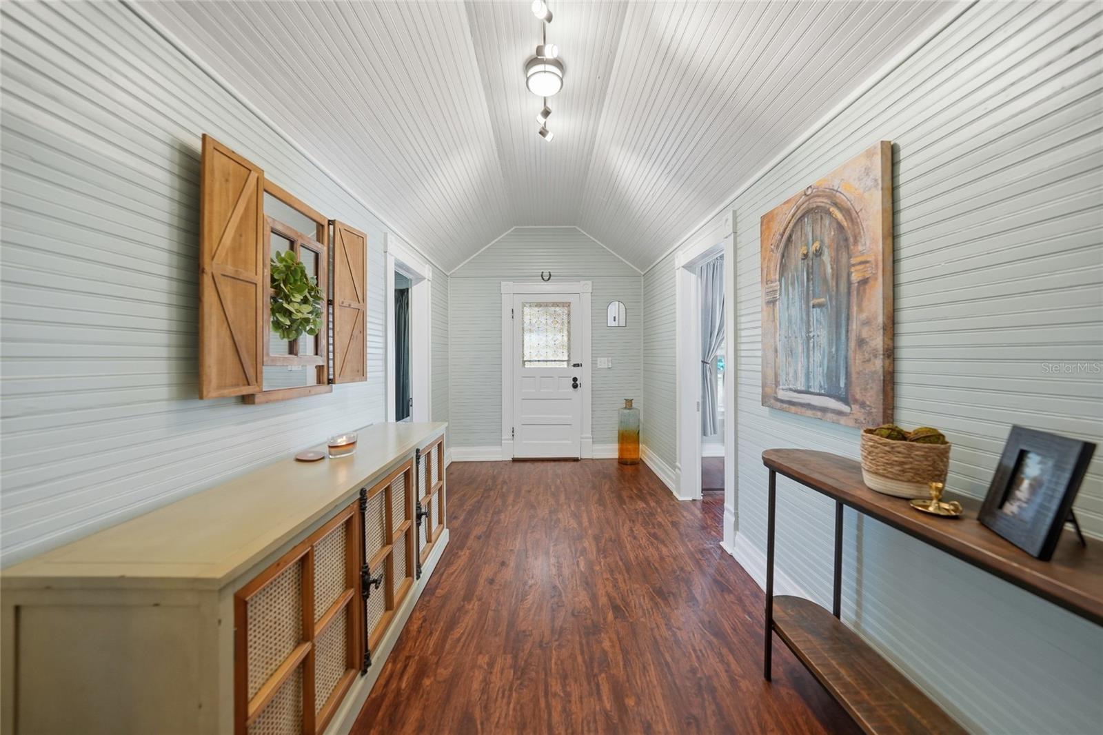 TOWN/ZOLFO SPGS - Residential