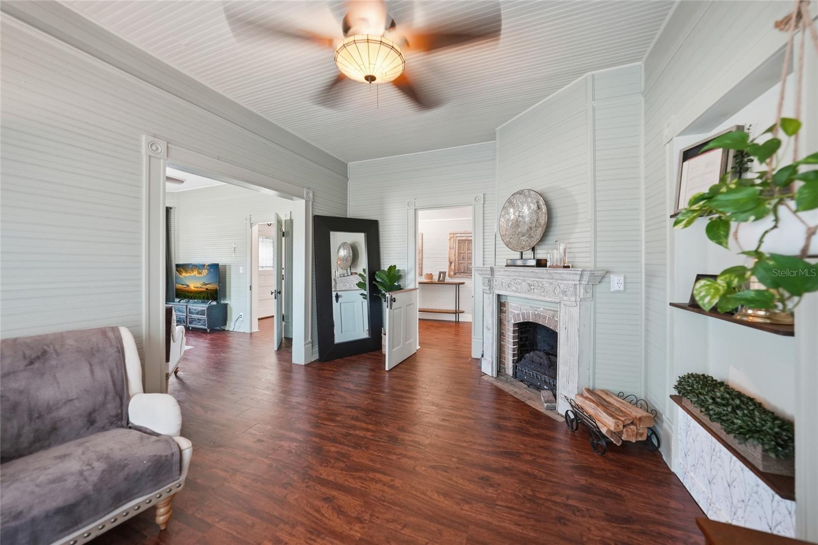 TOWN/ZOLFO SPGS - Residential