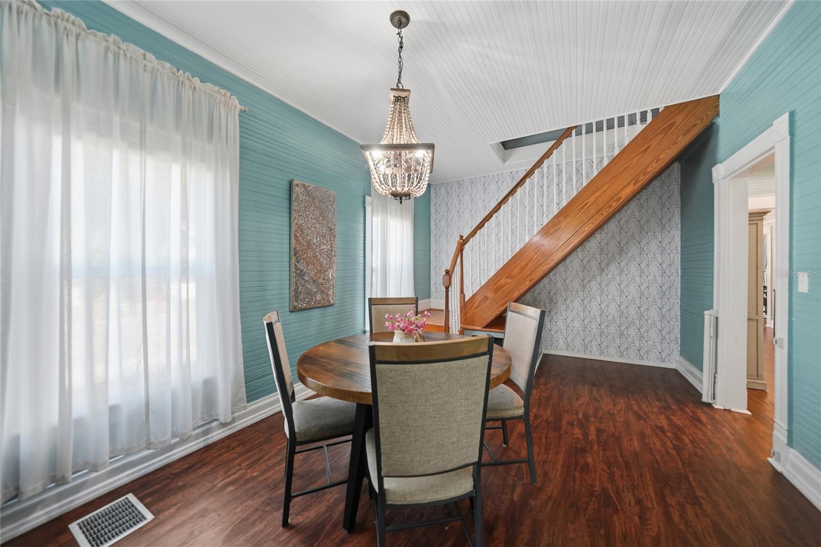 TOWN/ZOLFO SPGS - Residential