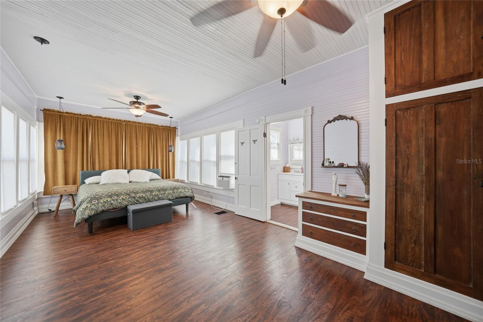 TOWN/ZOLFO SPGS - Residential