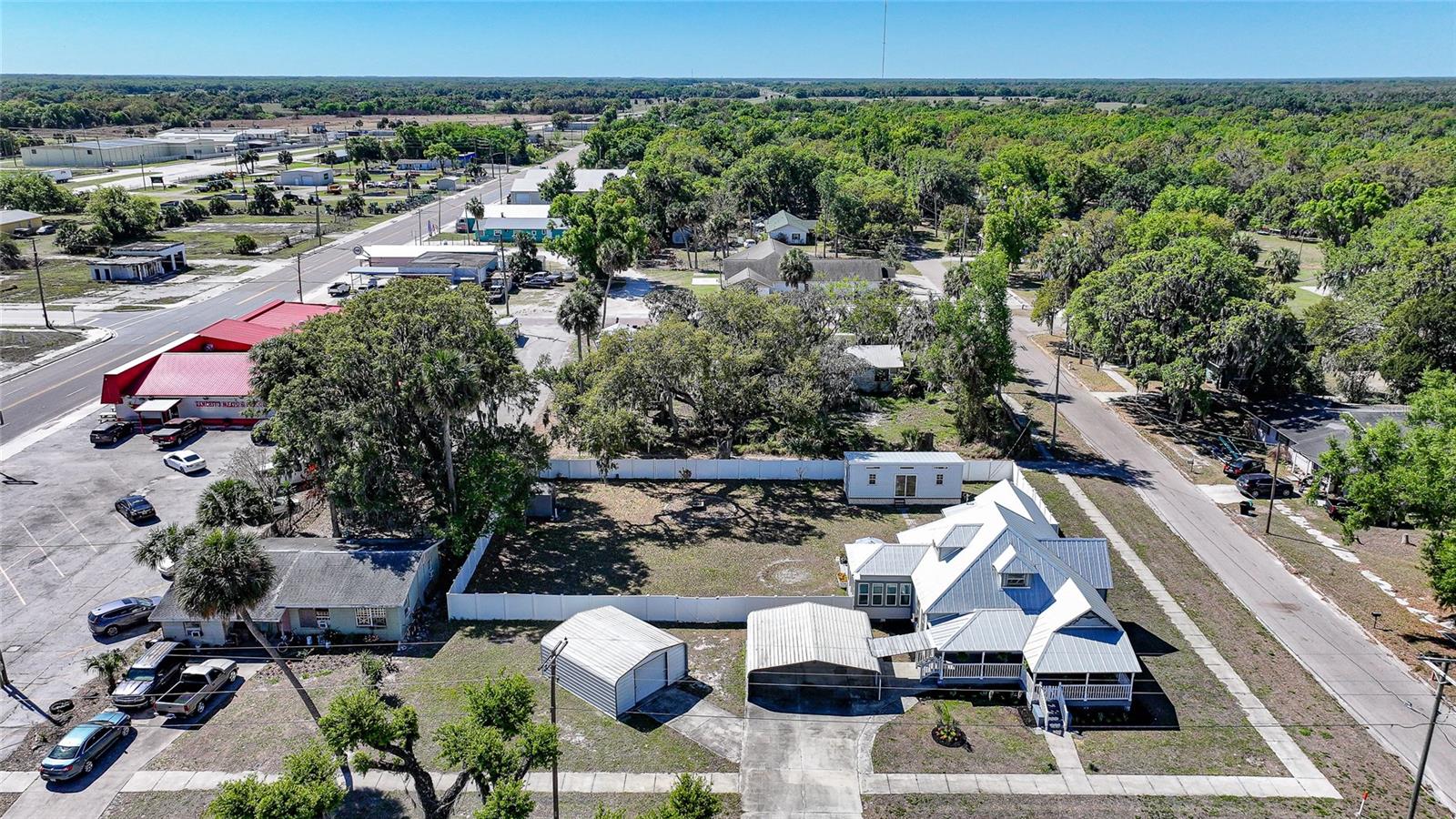 TOWN/ZOLFO SPGS - Residential