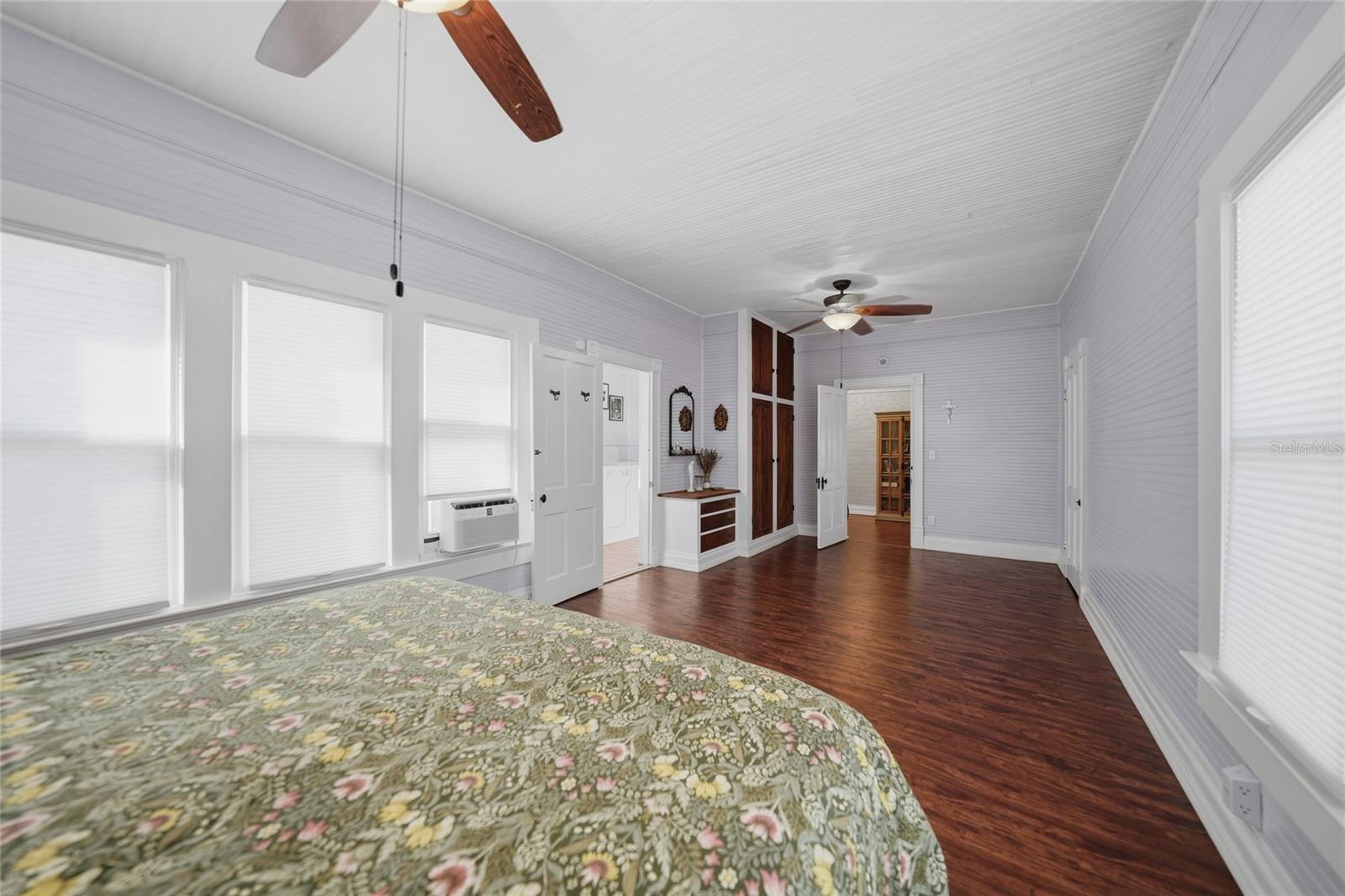 TOWN/ZOLFO SPGS - Residential