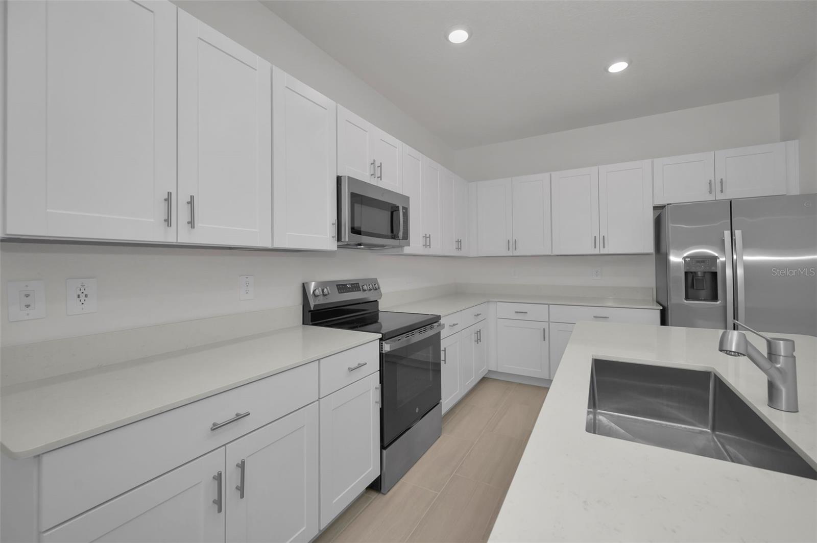 ANGELINE - Residential Lease