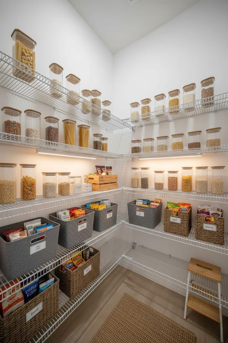 ANGELINE - Residential Lease