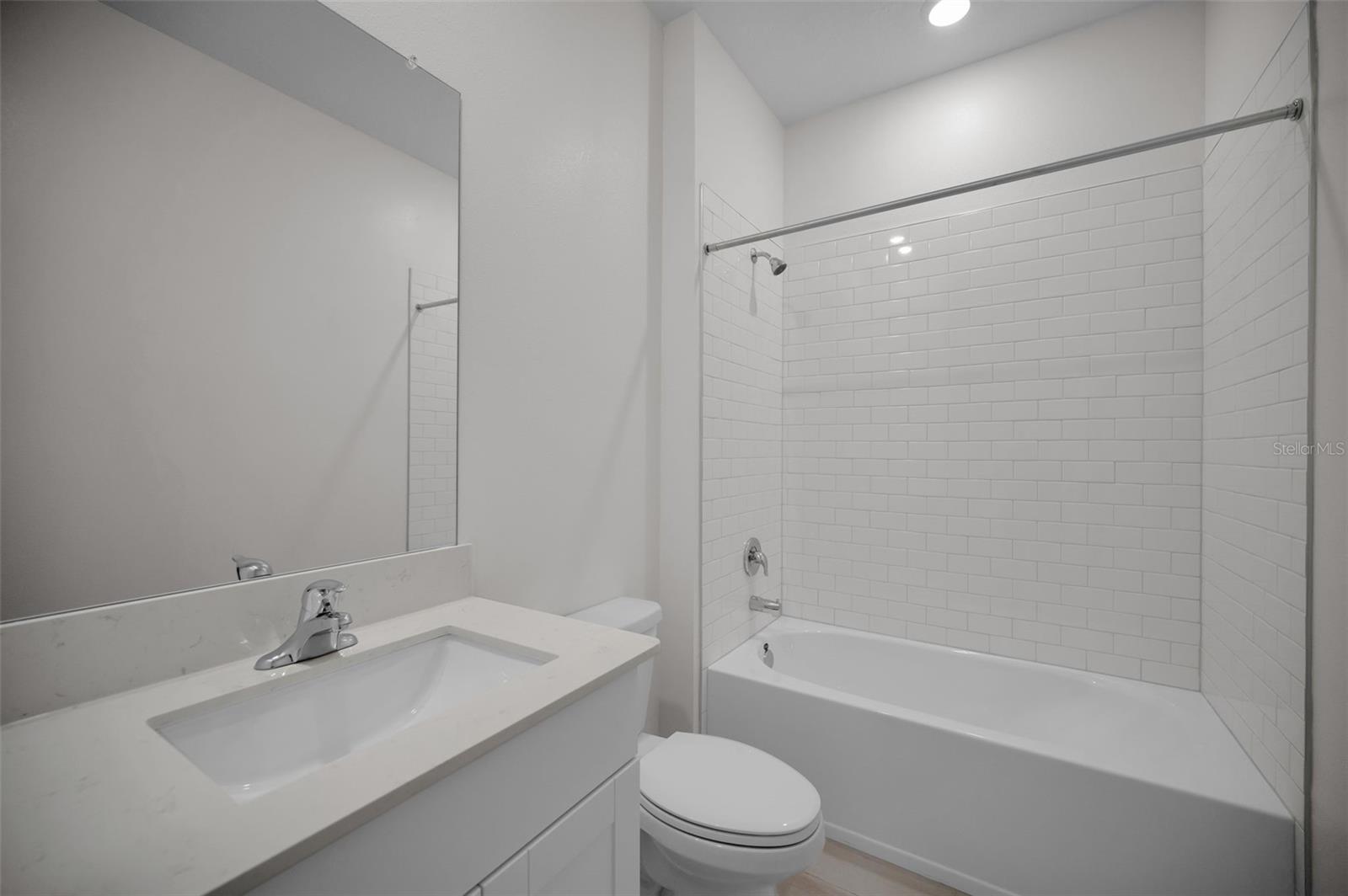 ANGELINE - Residential Lease