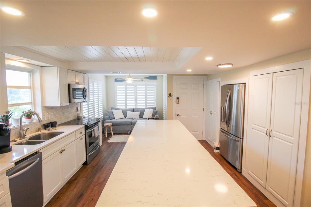 BEACH HARBOR CLUB - Residential Lease