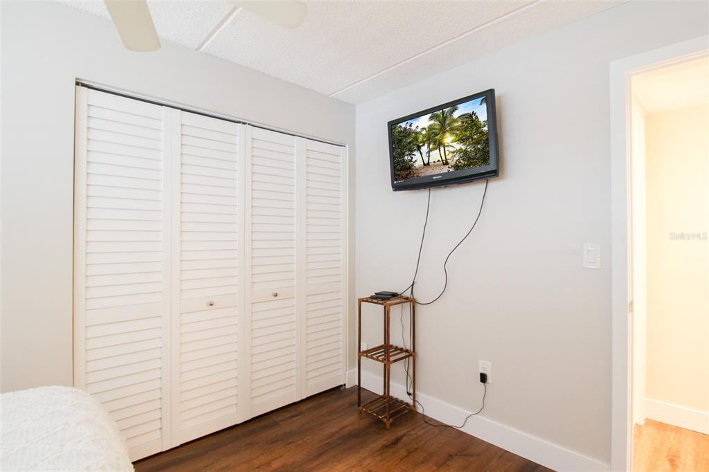 BEACH HARBOR CLUB - Residential Lease