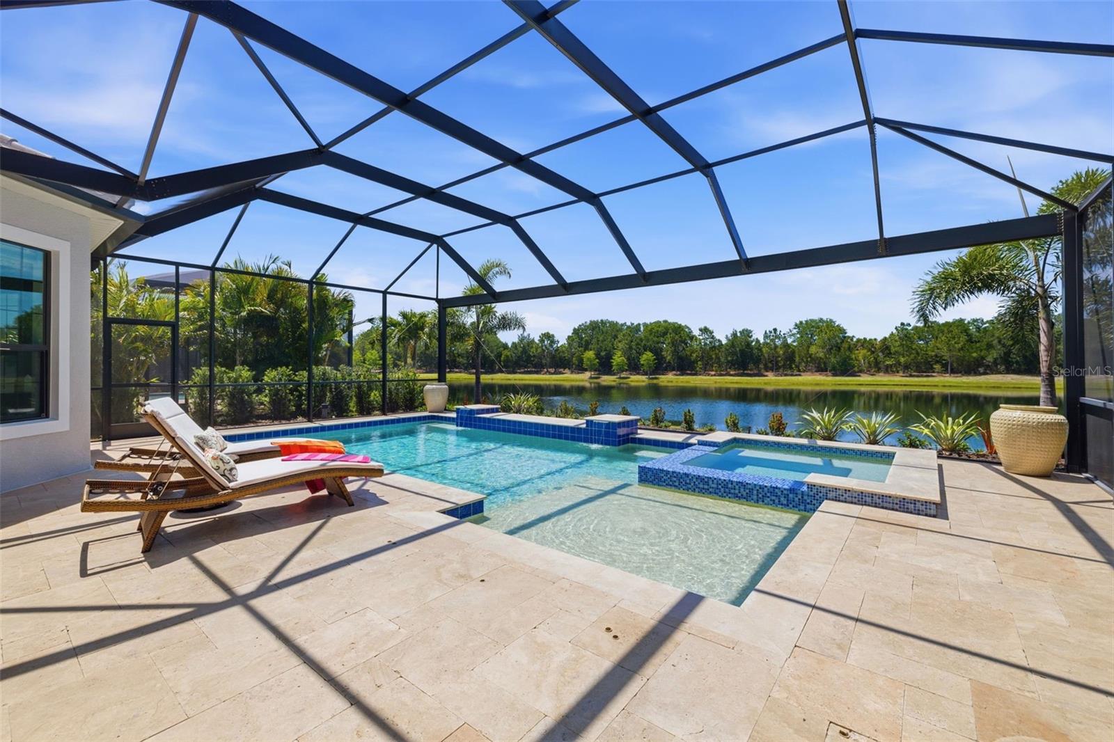 COUNTRY CLUB EAST AT LAKEWD RNCH VV1 - Residential