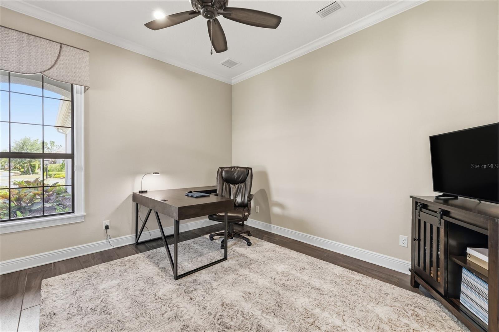 COUNTRY CLUB EAST AT LAKEWD RNCH VV1 - Residential