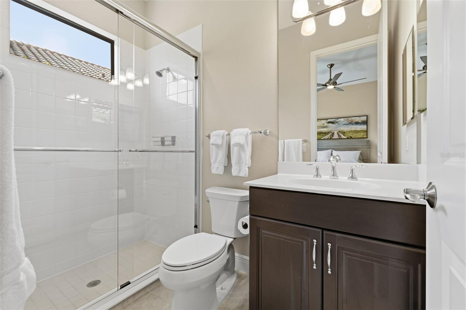 COUNTRY CLUB EAST AT LAKEWD RNCH VV1 - Residential