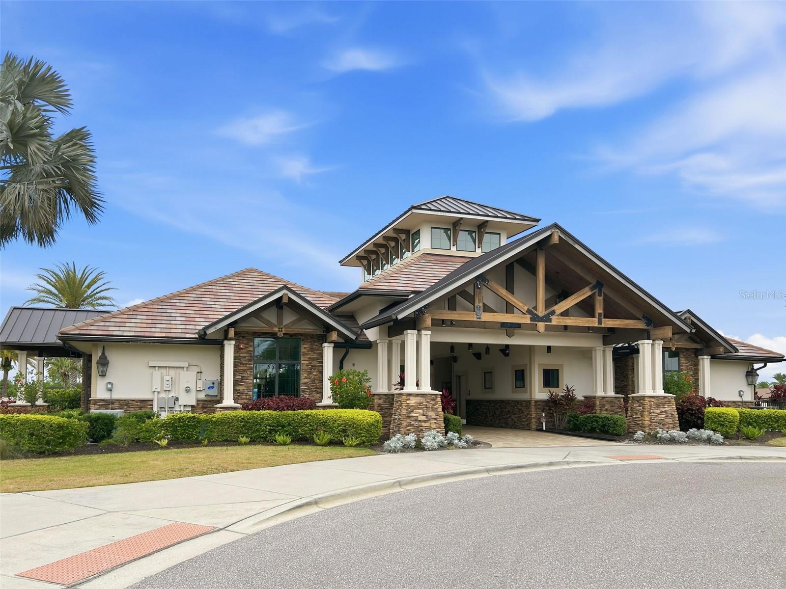 COUNTRY CLUB EAST AT LAKEWD RNCH VV1 - Residential