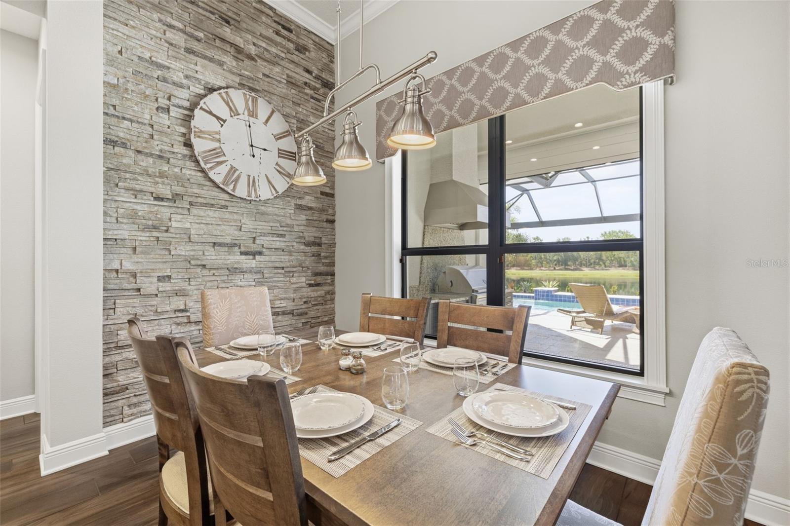 COUNTRY CLUB EAST AT LAKEWD RNCH VV1 - Residential