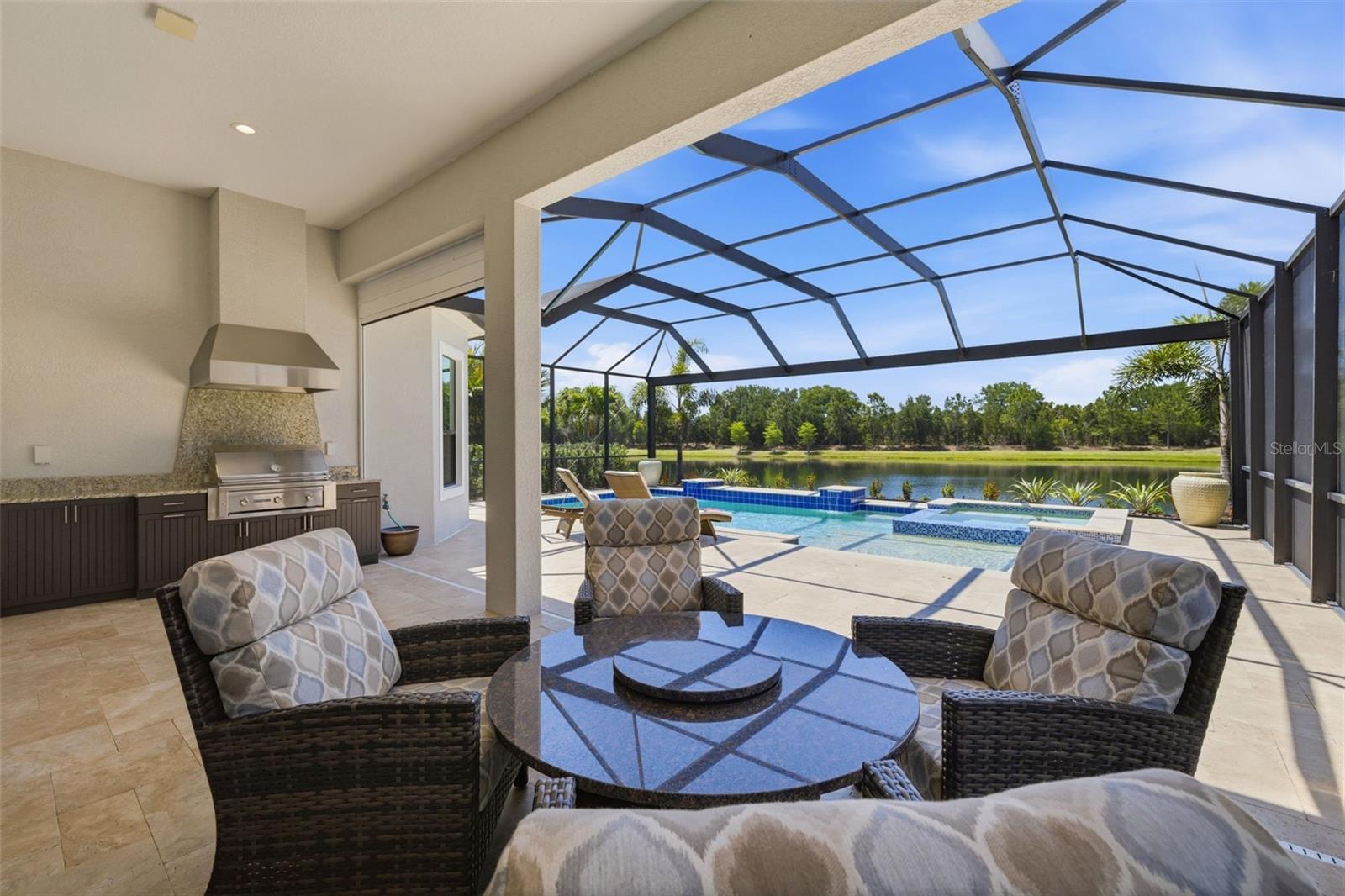 COUNTRY CLUB EAST AT LAKEWD RNCH VV1 - Residential