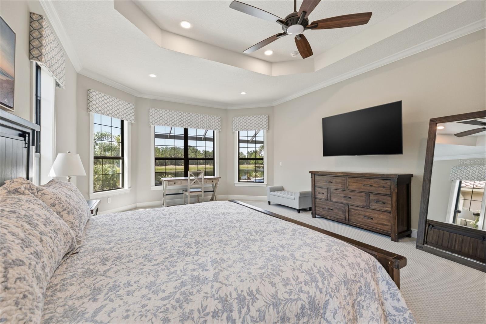 COUNTRY CLUB EAST AT LAKEWD RNCH VV1 - Residential