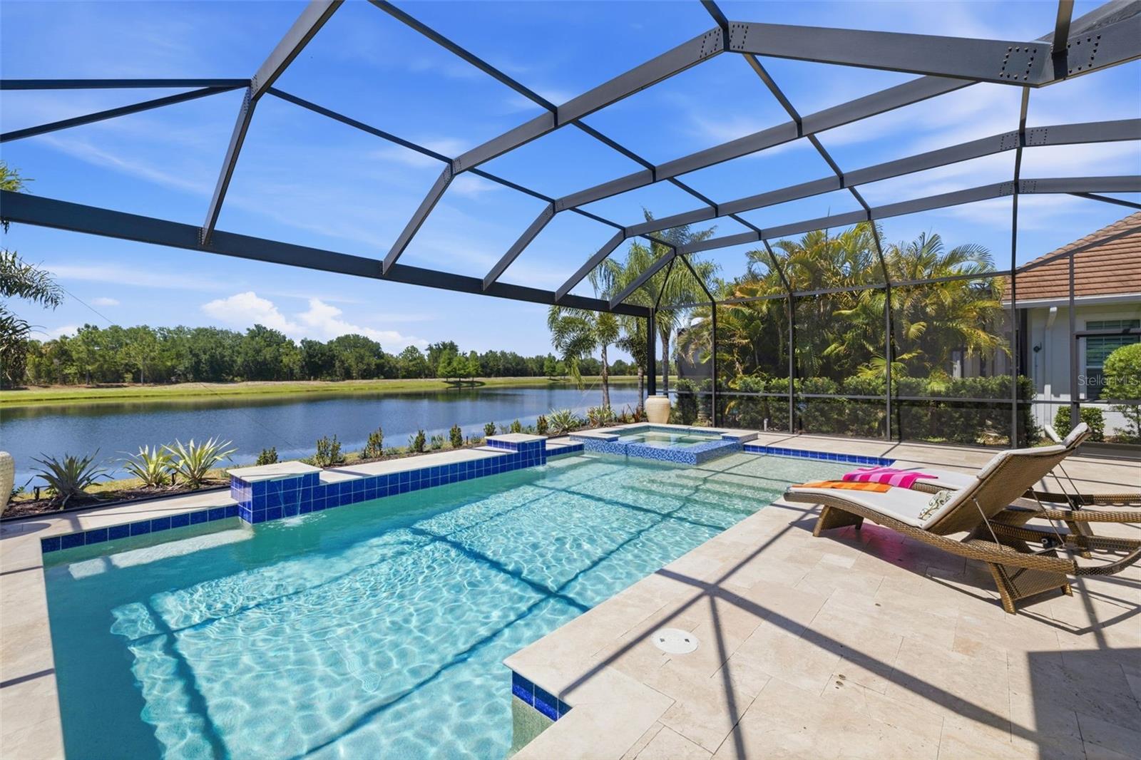 COUNTRY CLUB EAST AT LAKEWD RNCH VV1 - Residential