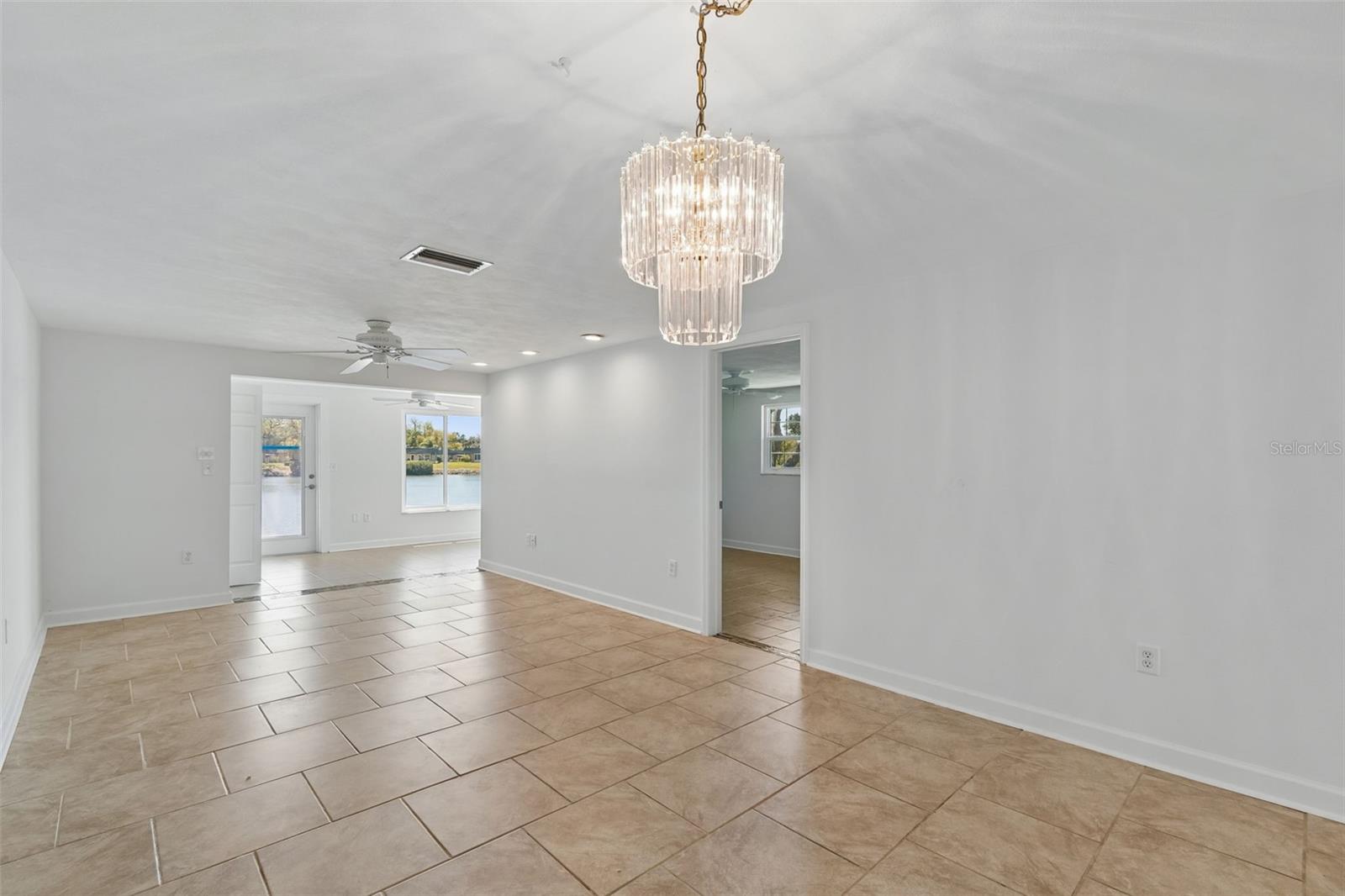 GARDENS BEACON SQUARE - Residential