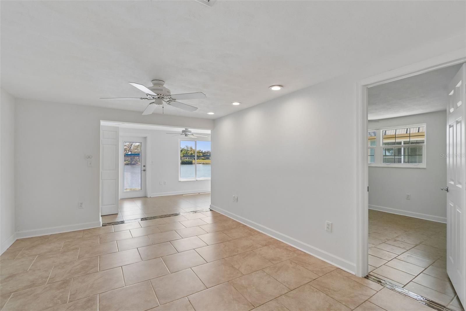 GARDENS BEACON SQUARE - Residential