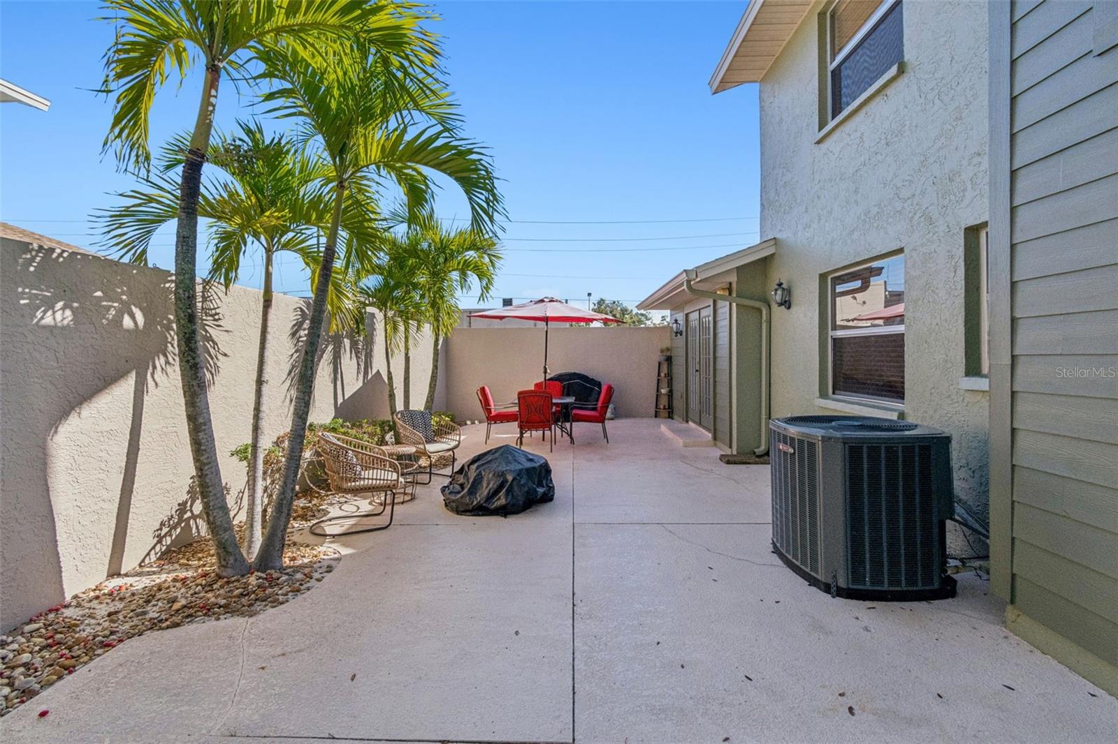COURTYARD VILLAS - Residential