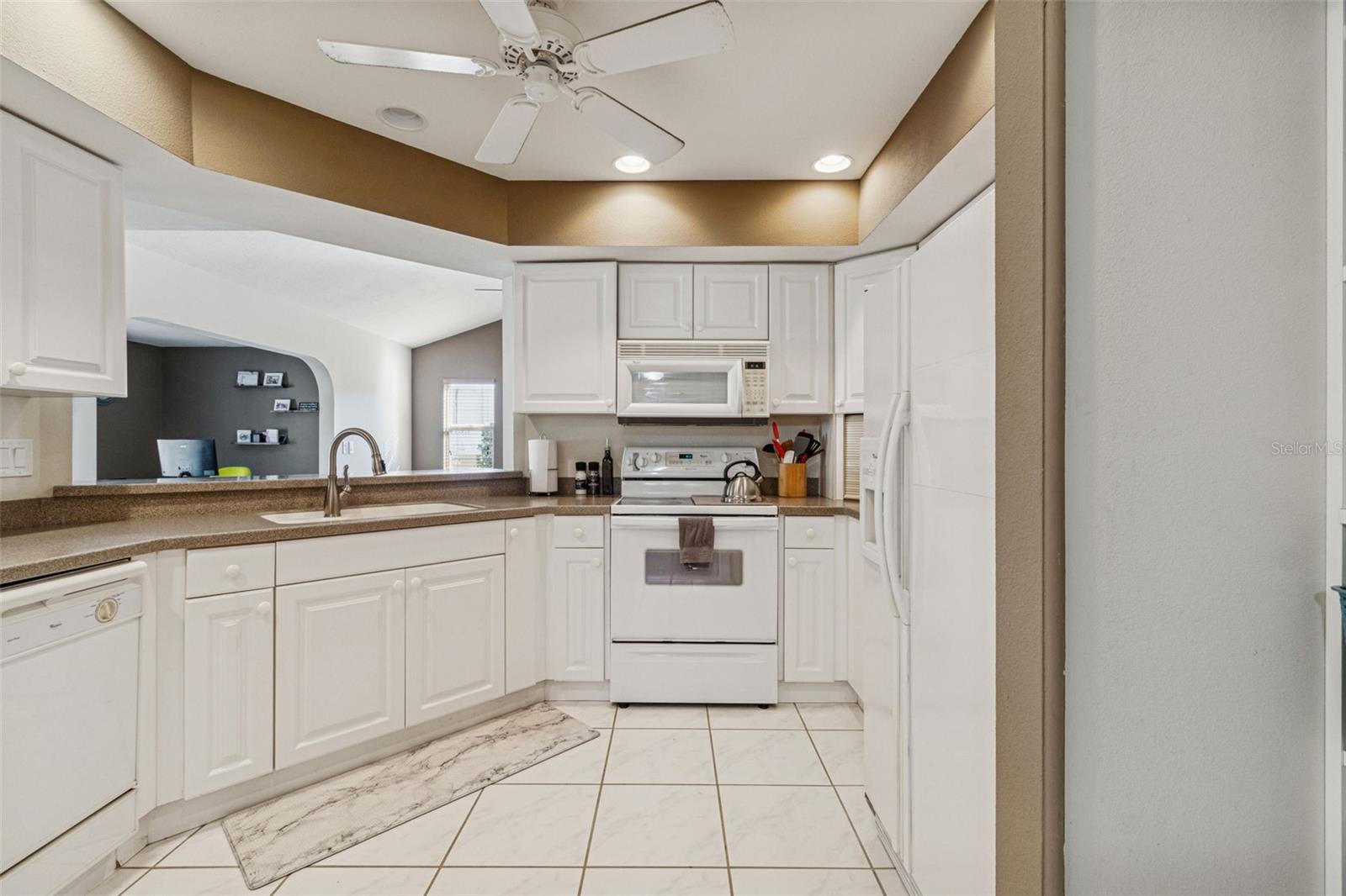 COURTYARD VILLAS - Residential