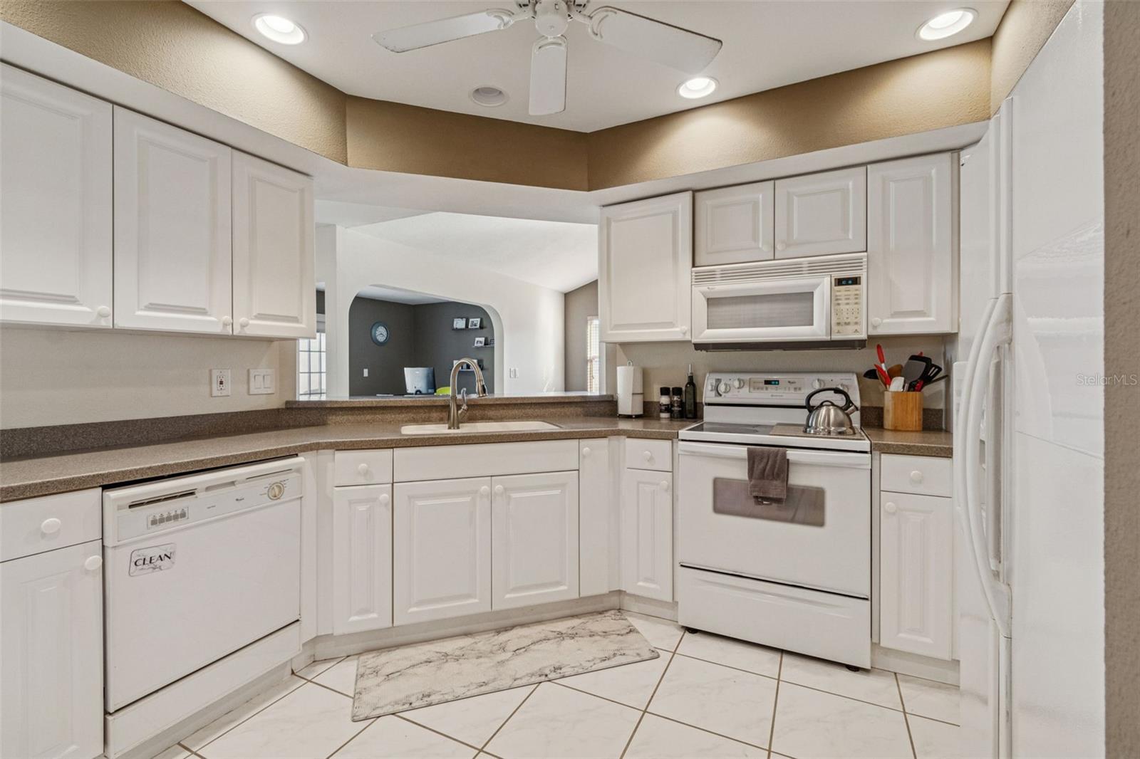 COURTYARD VILLAS - Residential