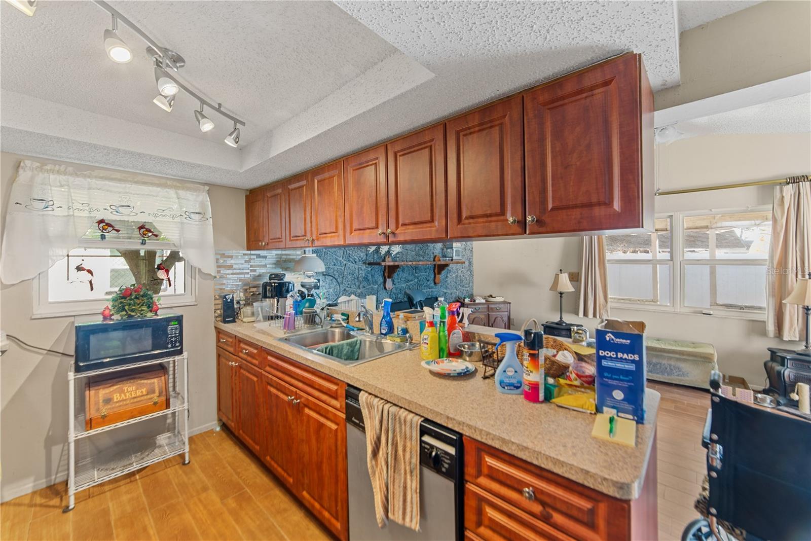 HILLANDALE - Residential