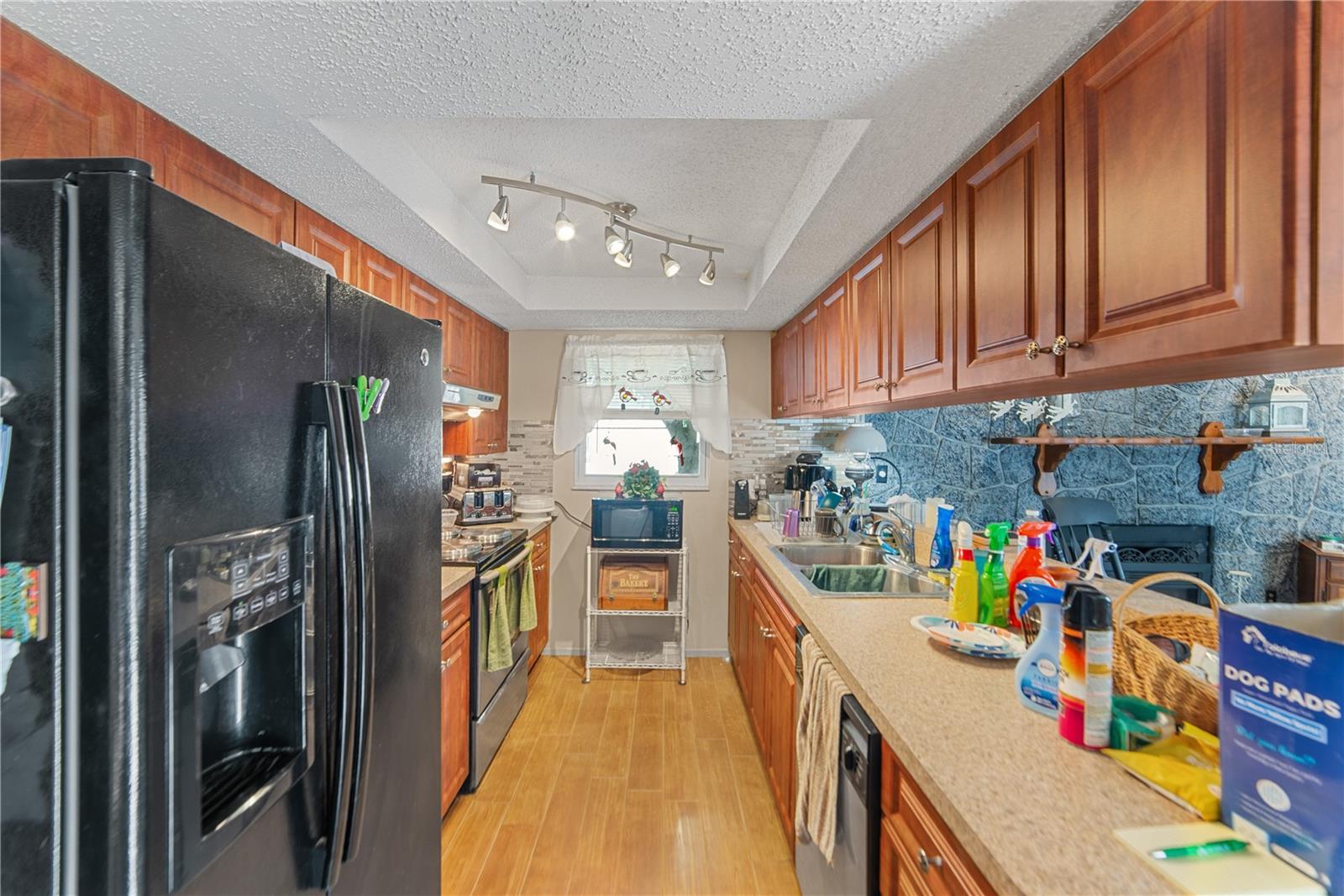 HILLANDALE - Residential