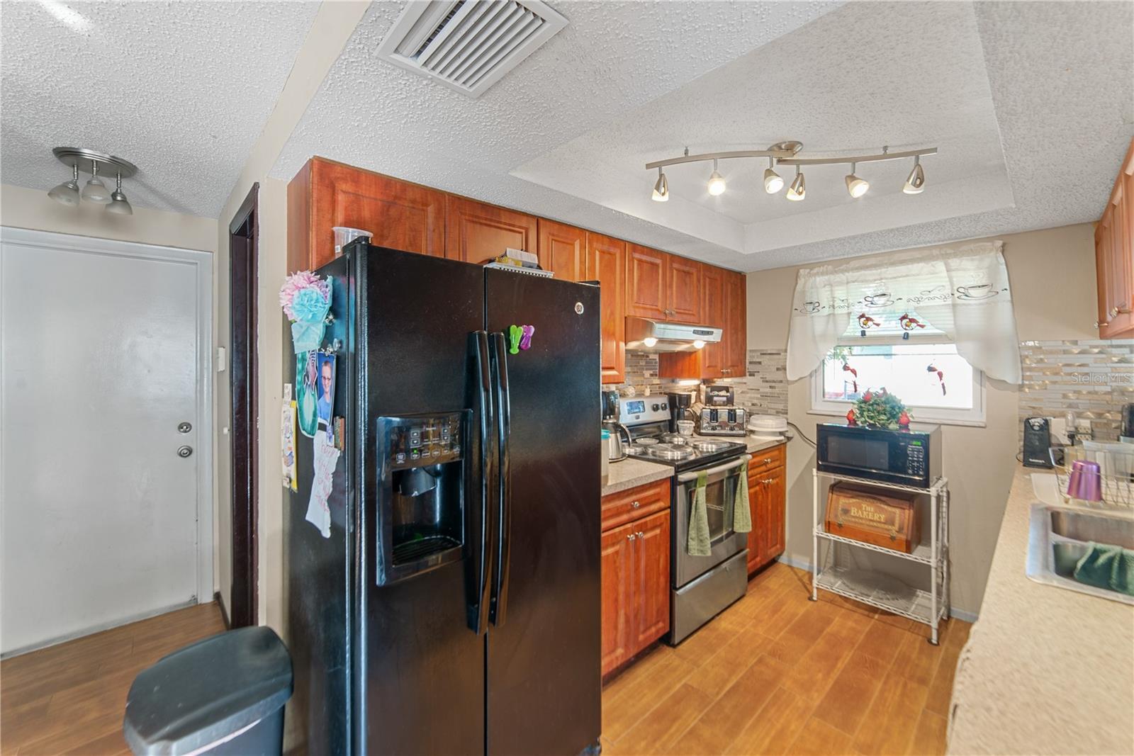 HILLANDALE - Residential