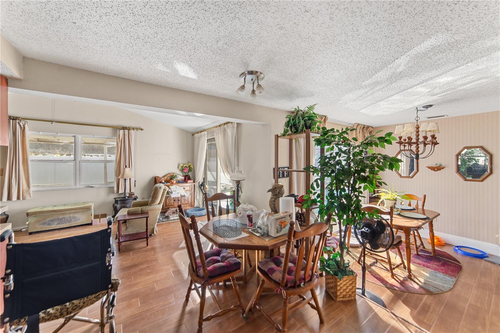 HILLANDALE - Residential