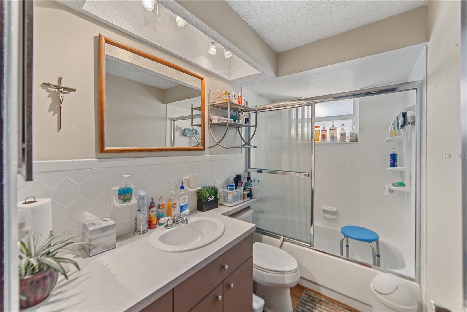 HILLANDALE - Residential