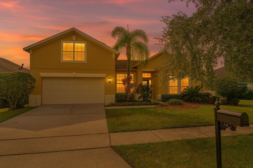 Photo of 345 Royal Liverpool Lane, Orlando, FL 32828 (MLS # O6352142)