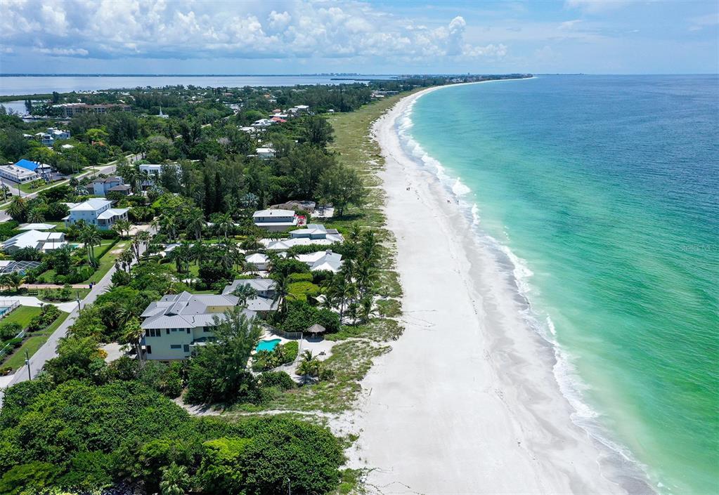 SLEEPY LAGOON - Land