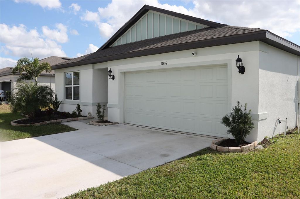Photo of 1059 Michelangelo Lane, Winter Haven, FL 33884 (MLS # S5142551)