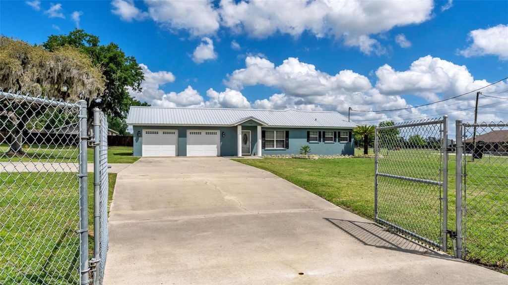 Photo of 6110 Downing Street, Dover, FL 33527 (MLS # L4960731)