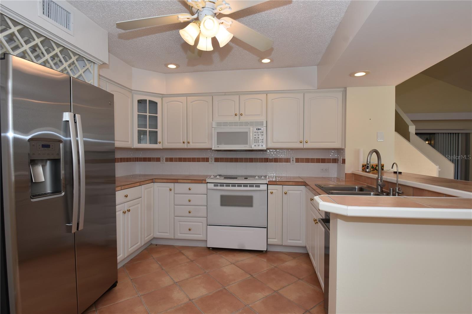 LAKE FOREST - Residential Lease