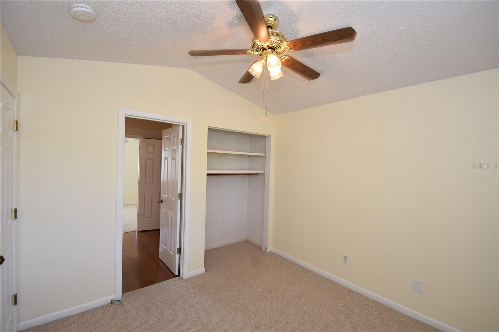 LAKE FOREST - Residential Lease