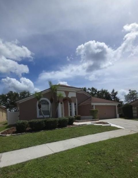 Photo of 18005 Palm Breeze Drive, Tampa, FL 33647 (MLS # TB8426478)