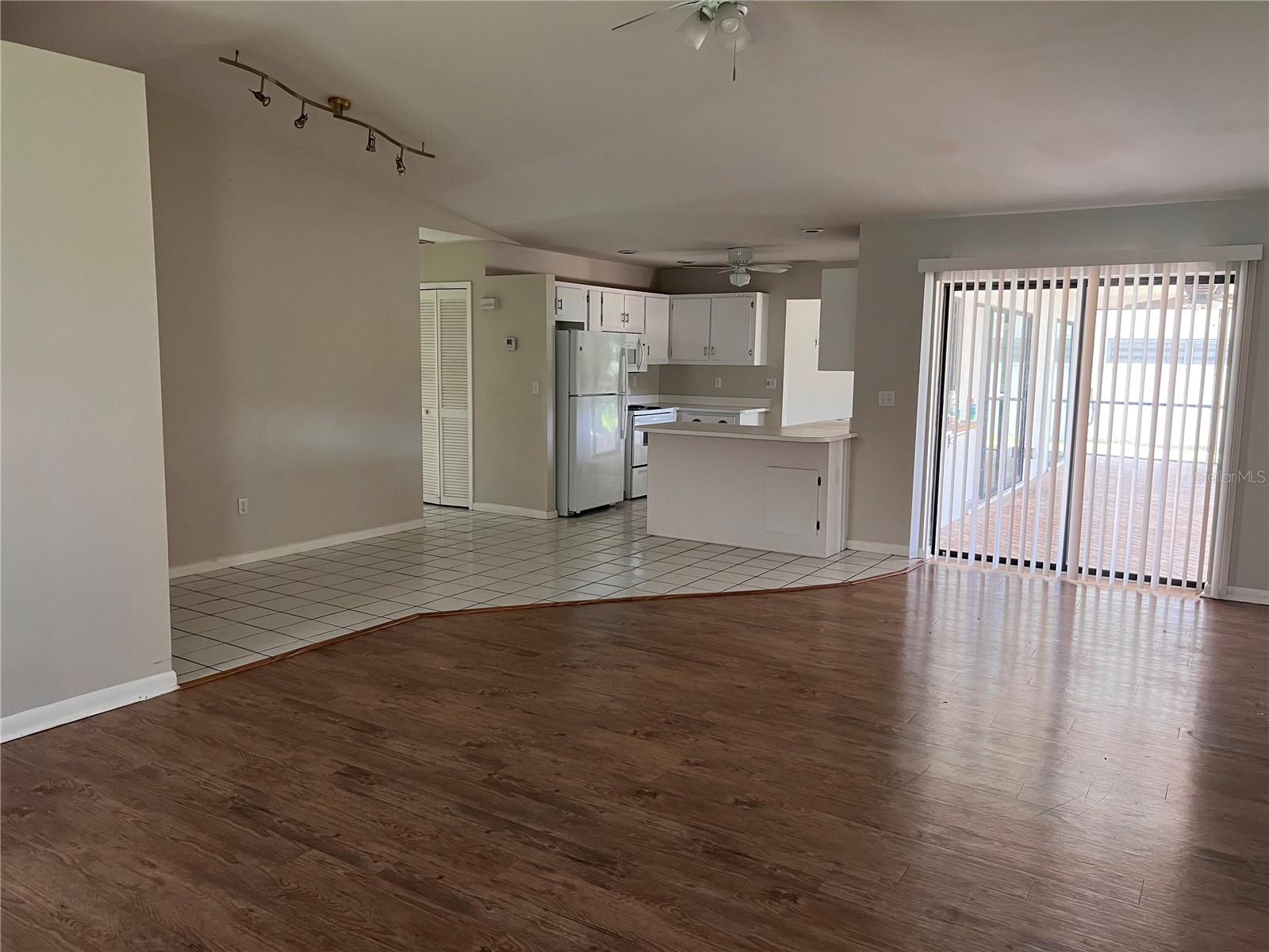 CAPE CORAL - Residential Lease