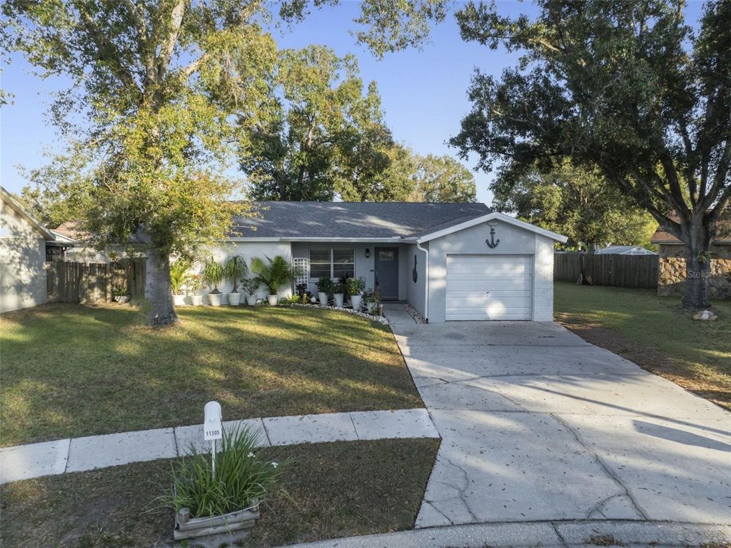 Photo of 11305 Silverleaf Court, Riverview, FL 33579 (MLS # TB8437449)
