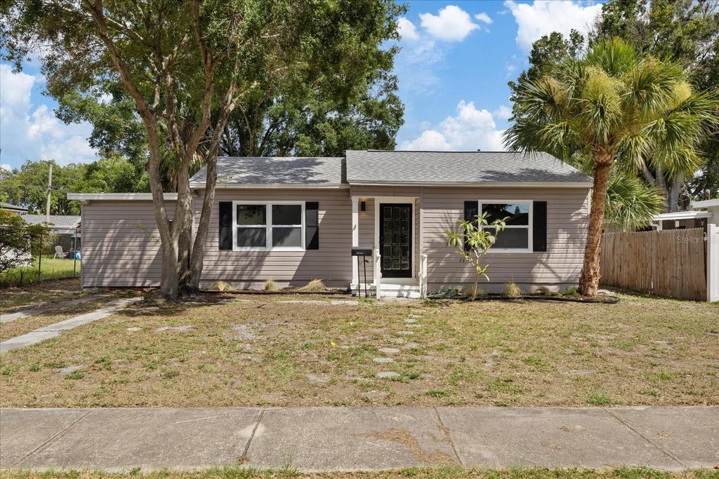 Photo of 8211 Diagonal Road N, St Petersburg, FL 33702 (MLS # W7887127)