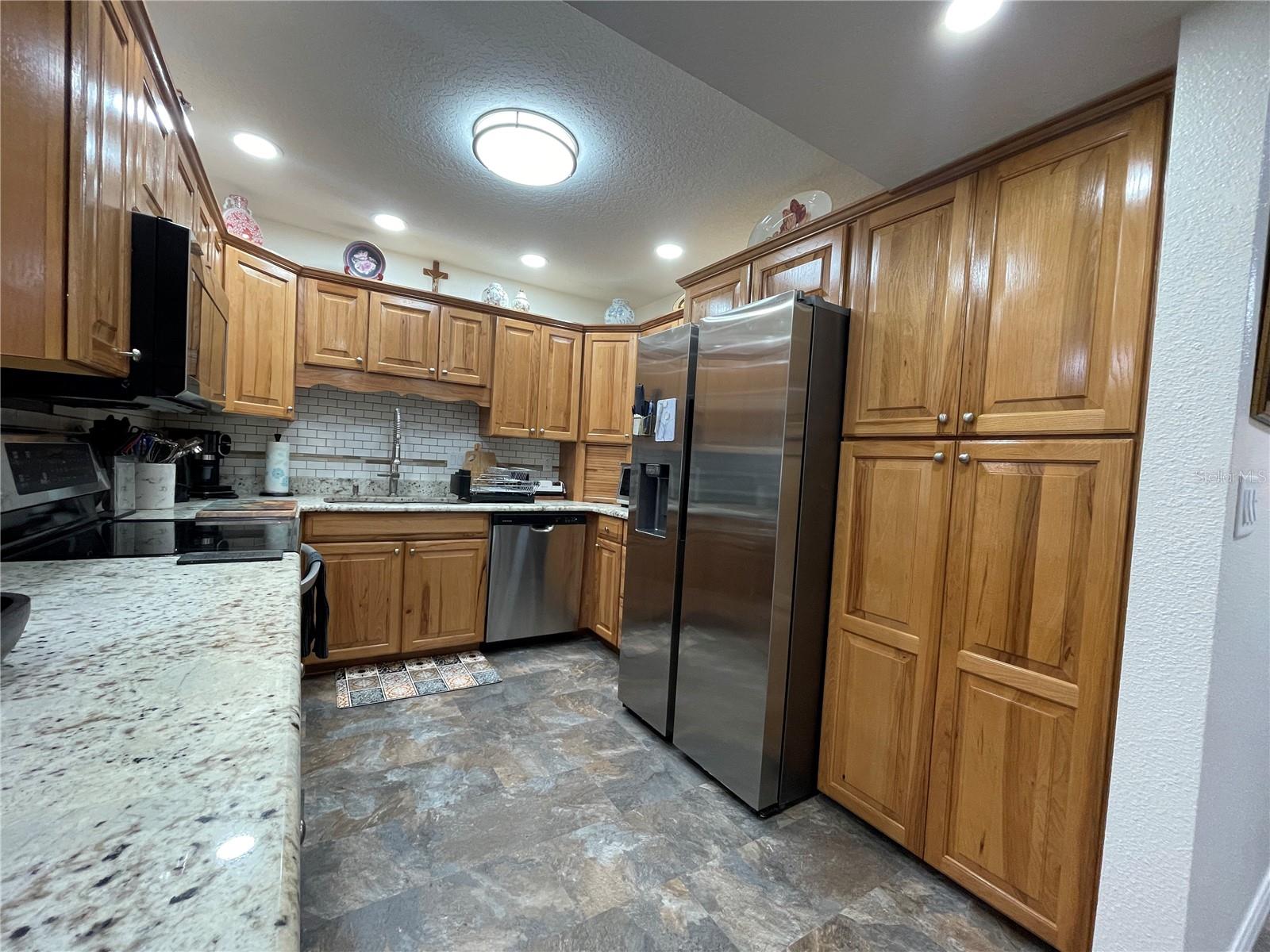 LIVE OAK VILLAGE CONDO - Residential