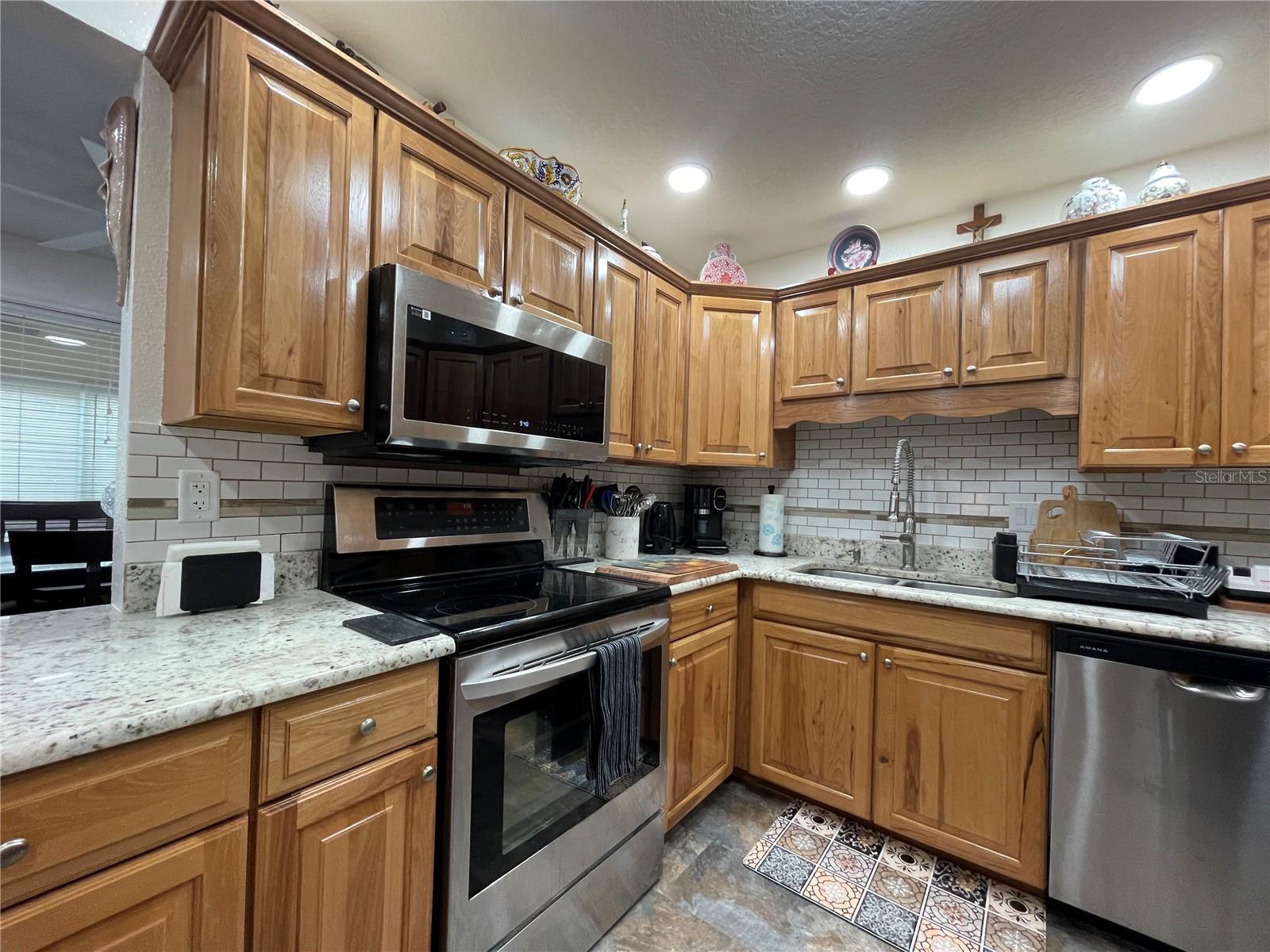 LIVE OAK VILLAGE CONDO - Residential