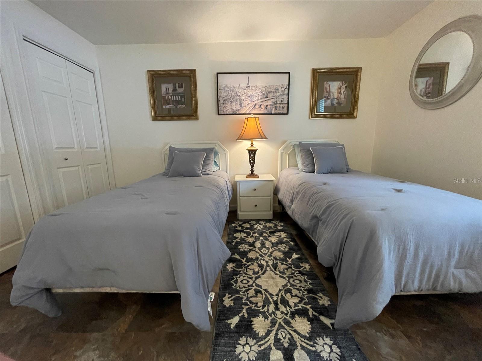LIVE OAK VILLAGE CONDO - Residential